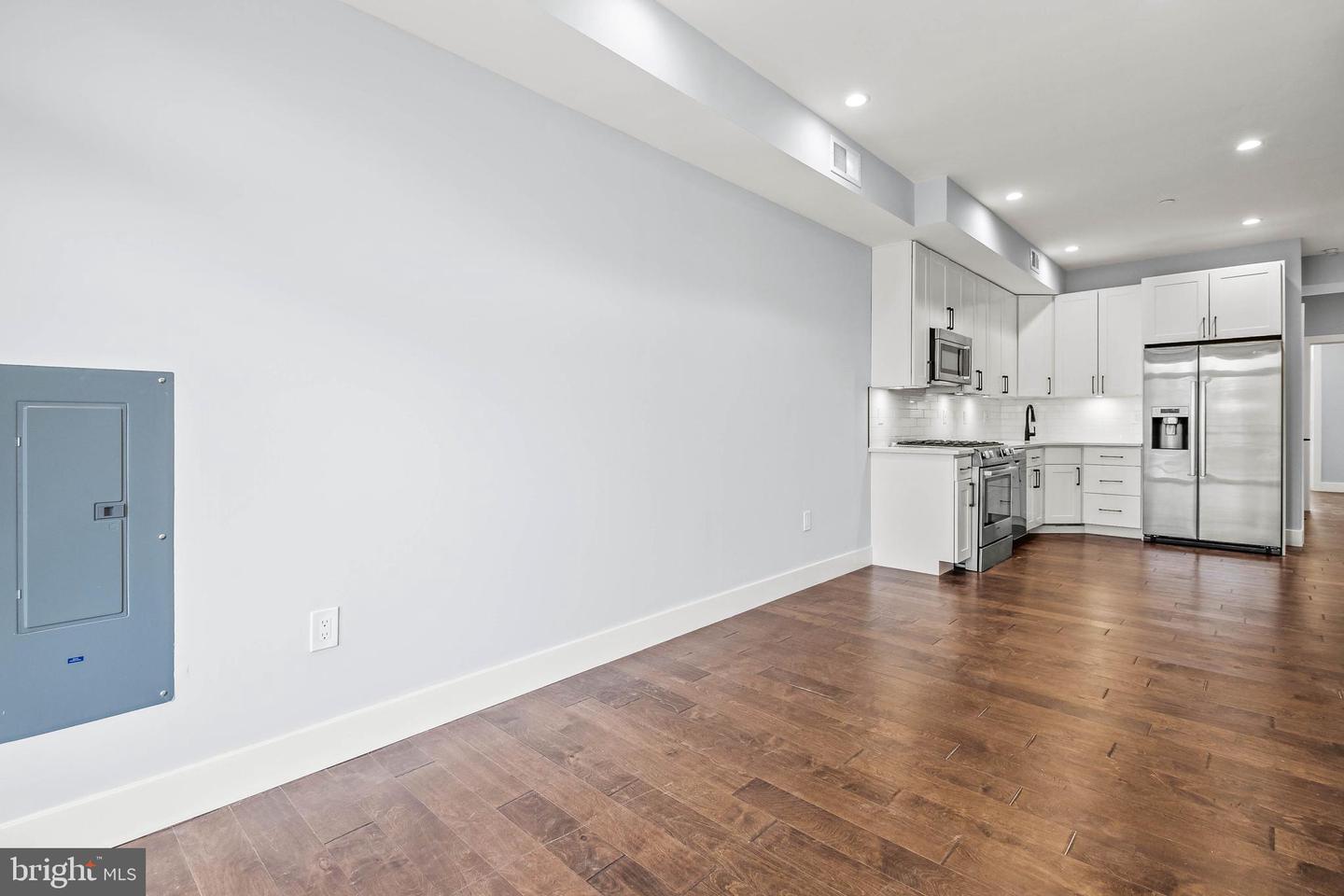 1101 FERN STREET NW Unit: 101