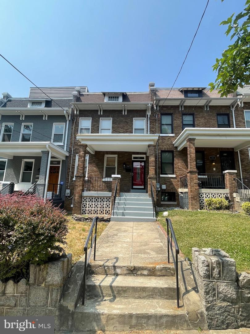 317 VARNUM STREET NW