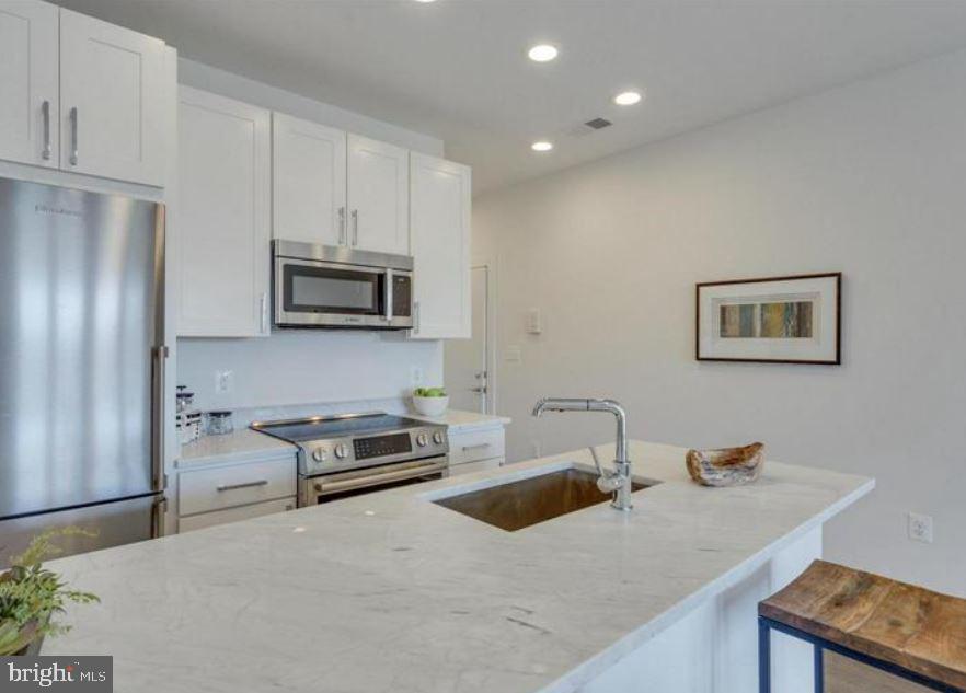 1412 CHAPIN STREET NW Unit: 2