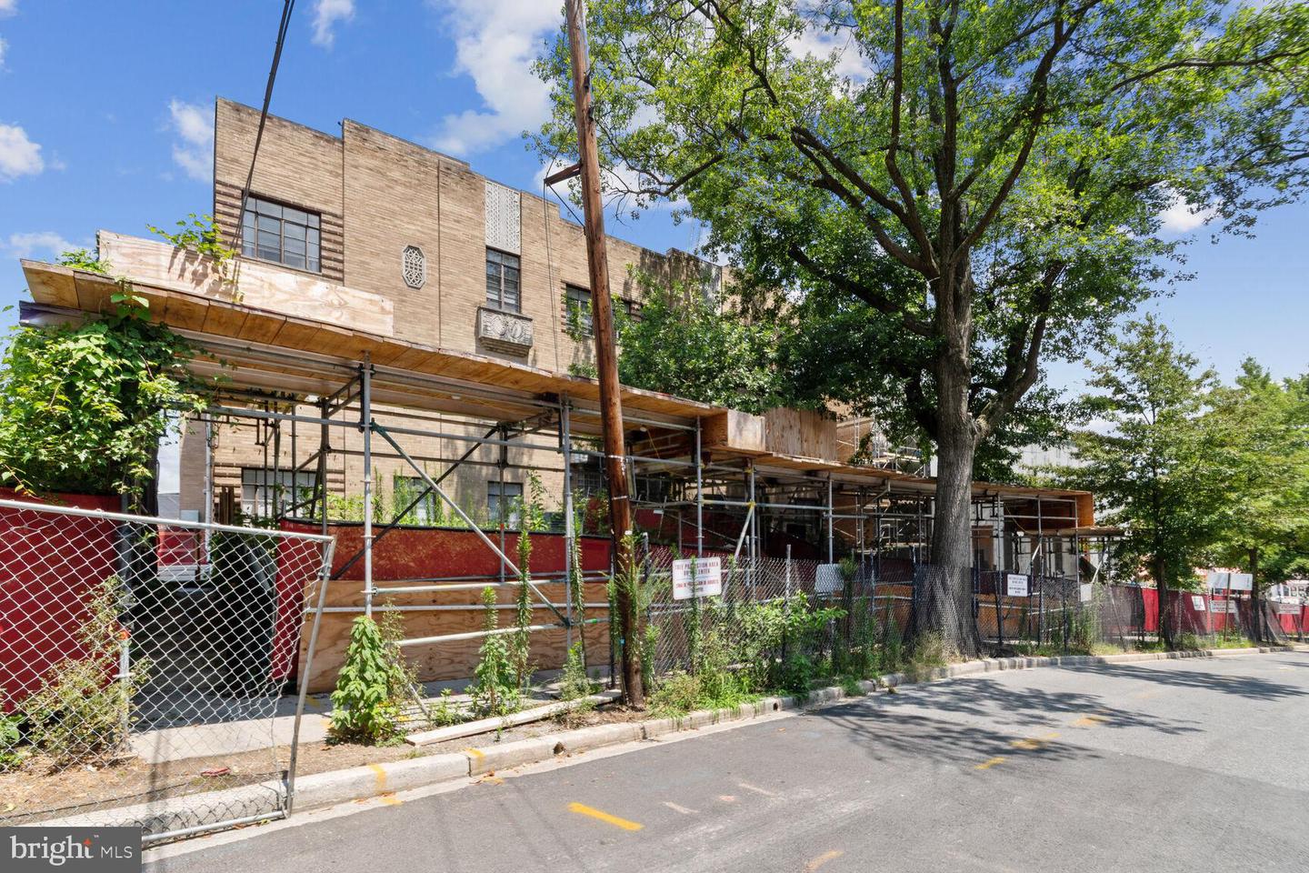 2911 NEWARK STREET NW Unit: 35