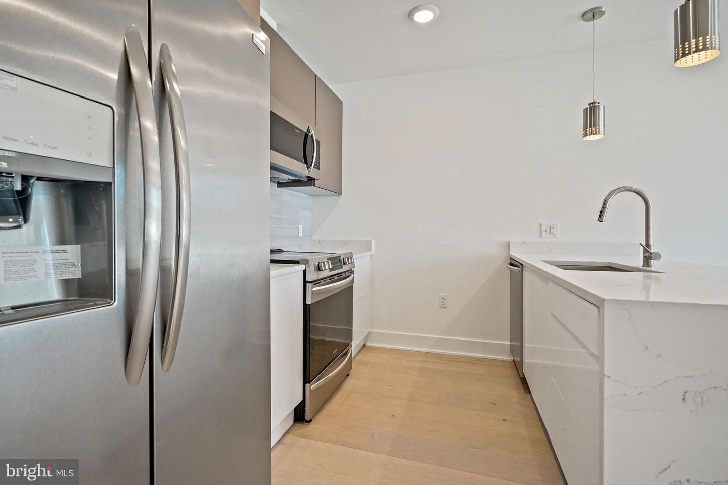 2027 Rhode Island AVENUE NE Unit: 303