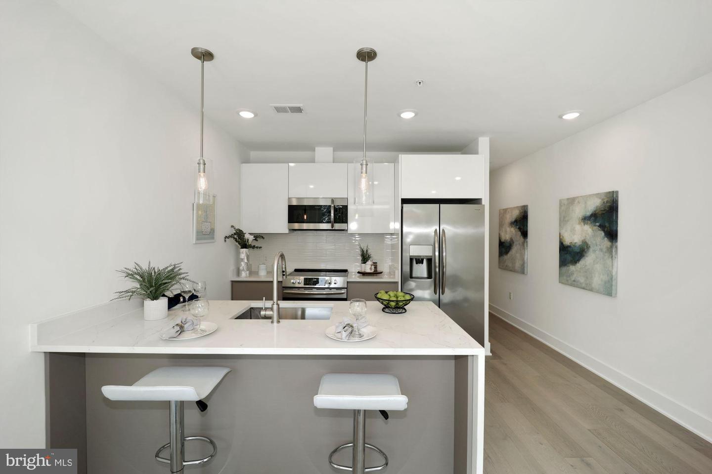 2027 Rhode Island AVENUE NE Unit: 303