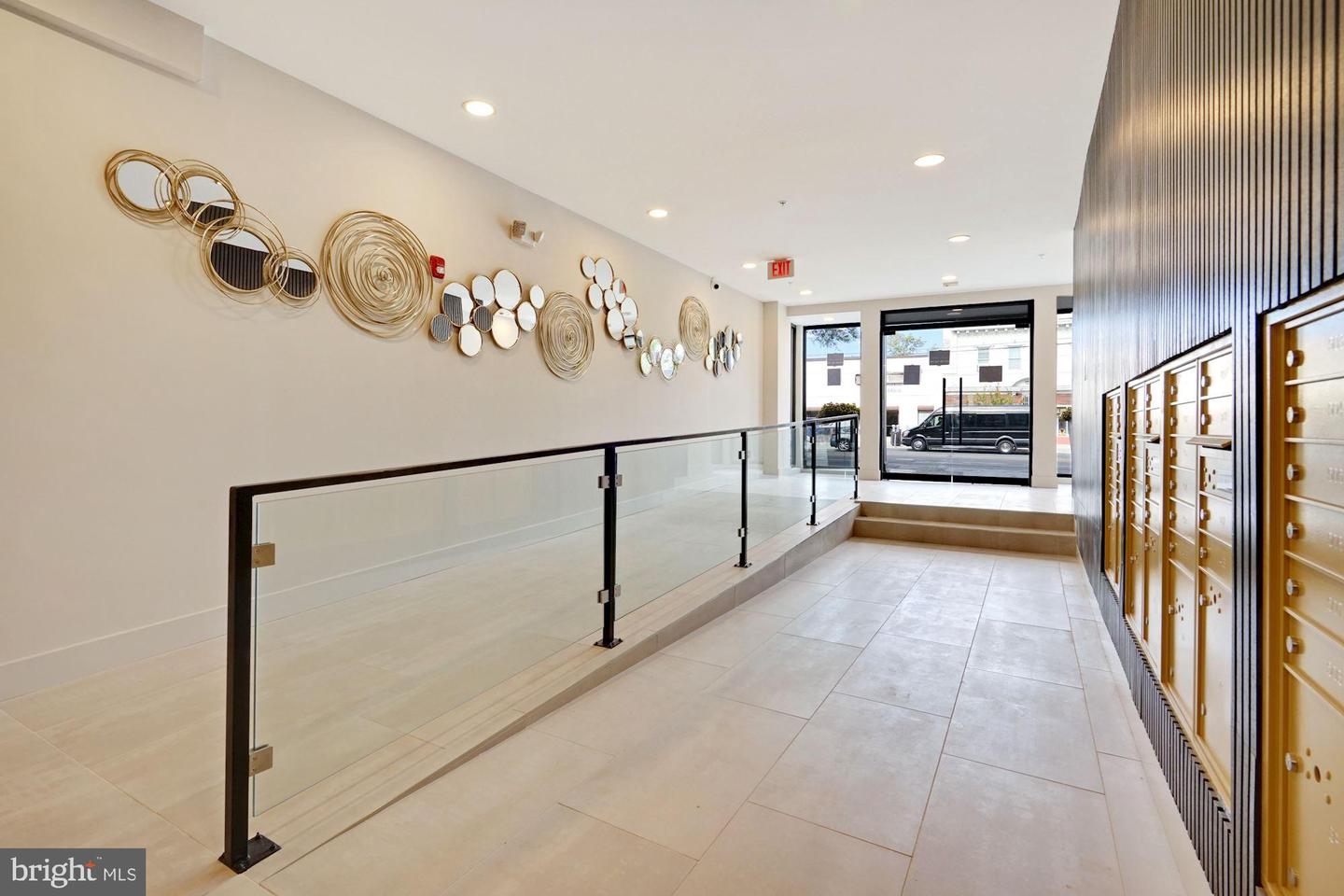 2027 Rhode Island AVENUE NE Unit: 303
