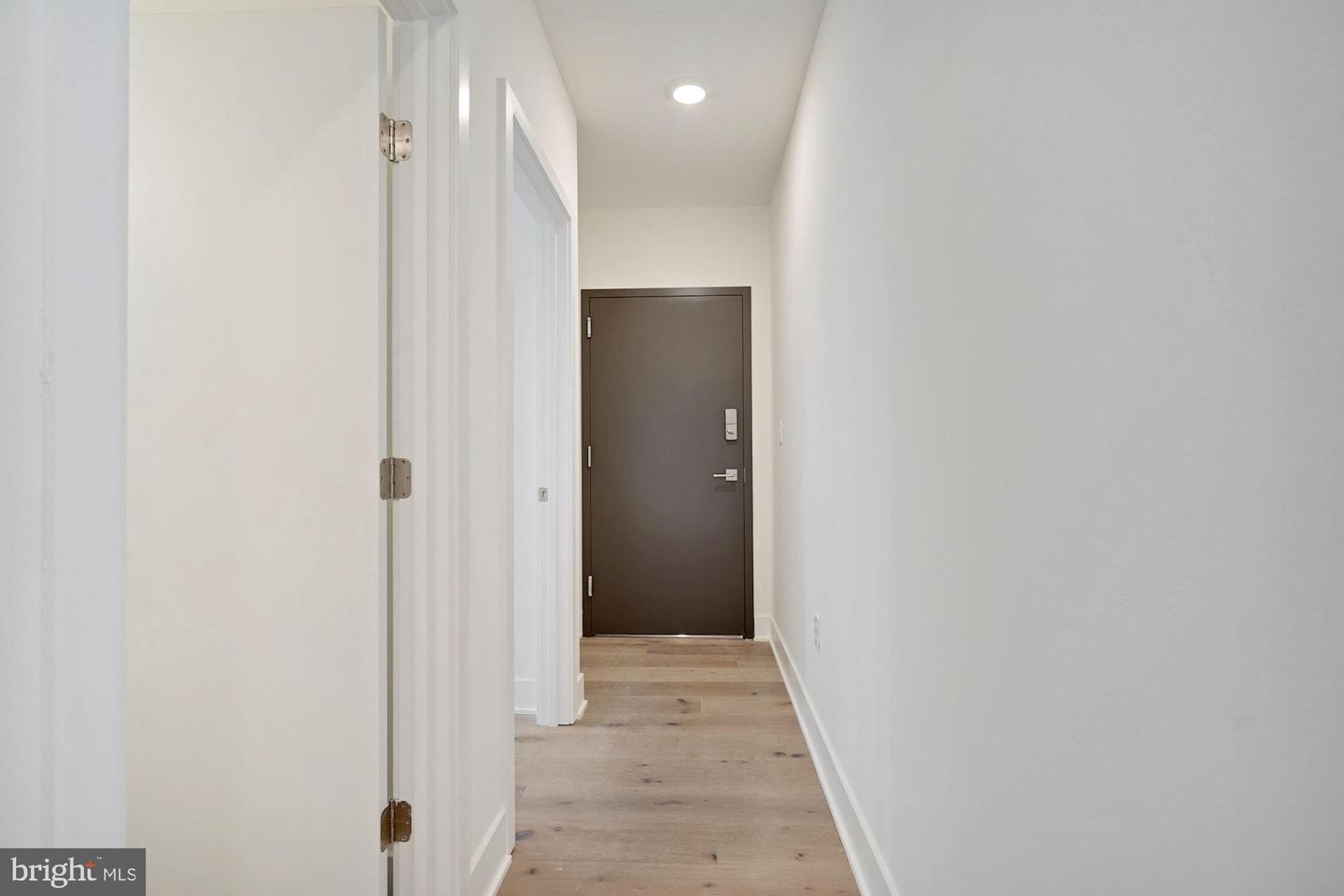 2027 Rhode Island AVENUE NE Unit: 303