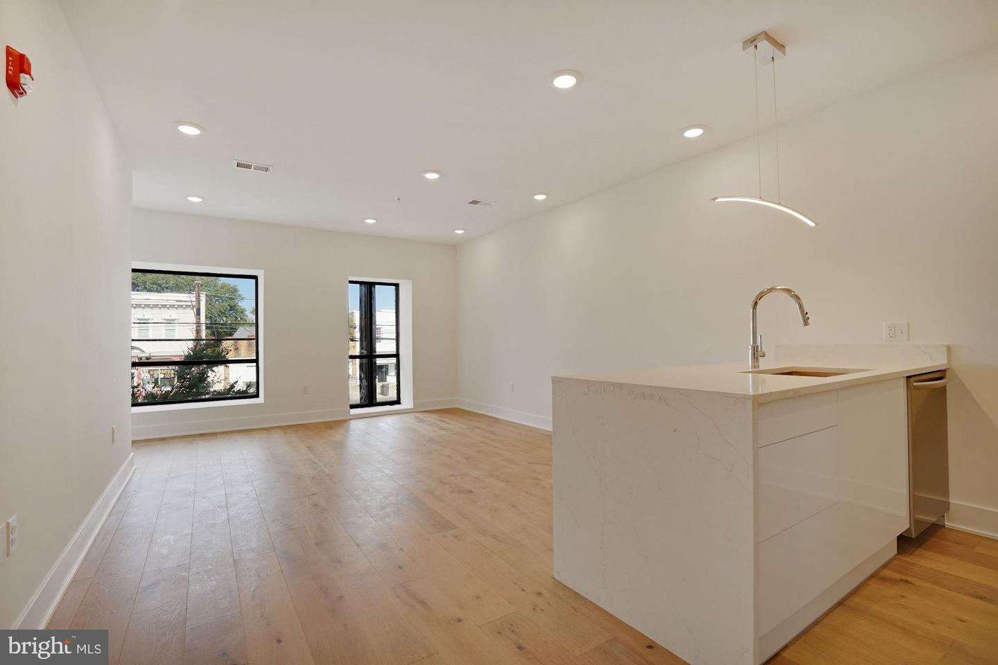 2027 Rhode Island AVENUE NE Unit: 303