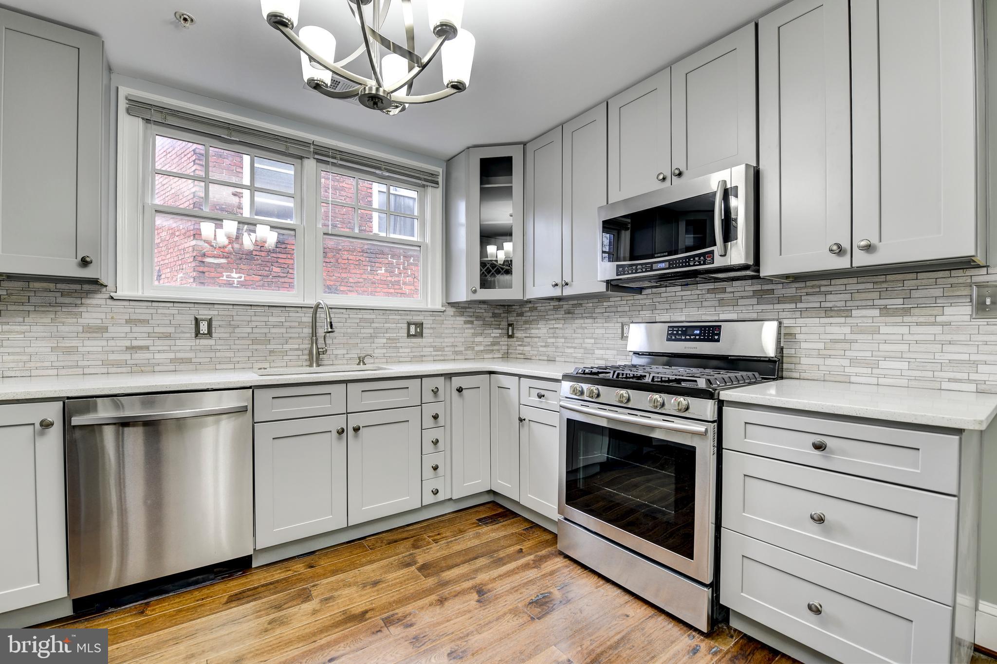 218 Morgan St NW #2