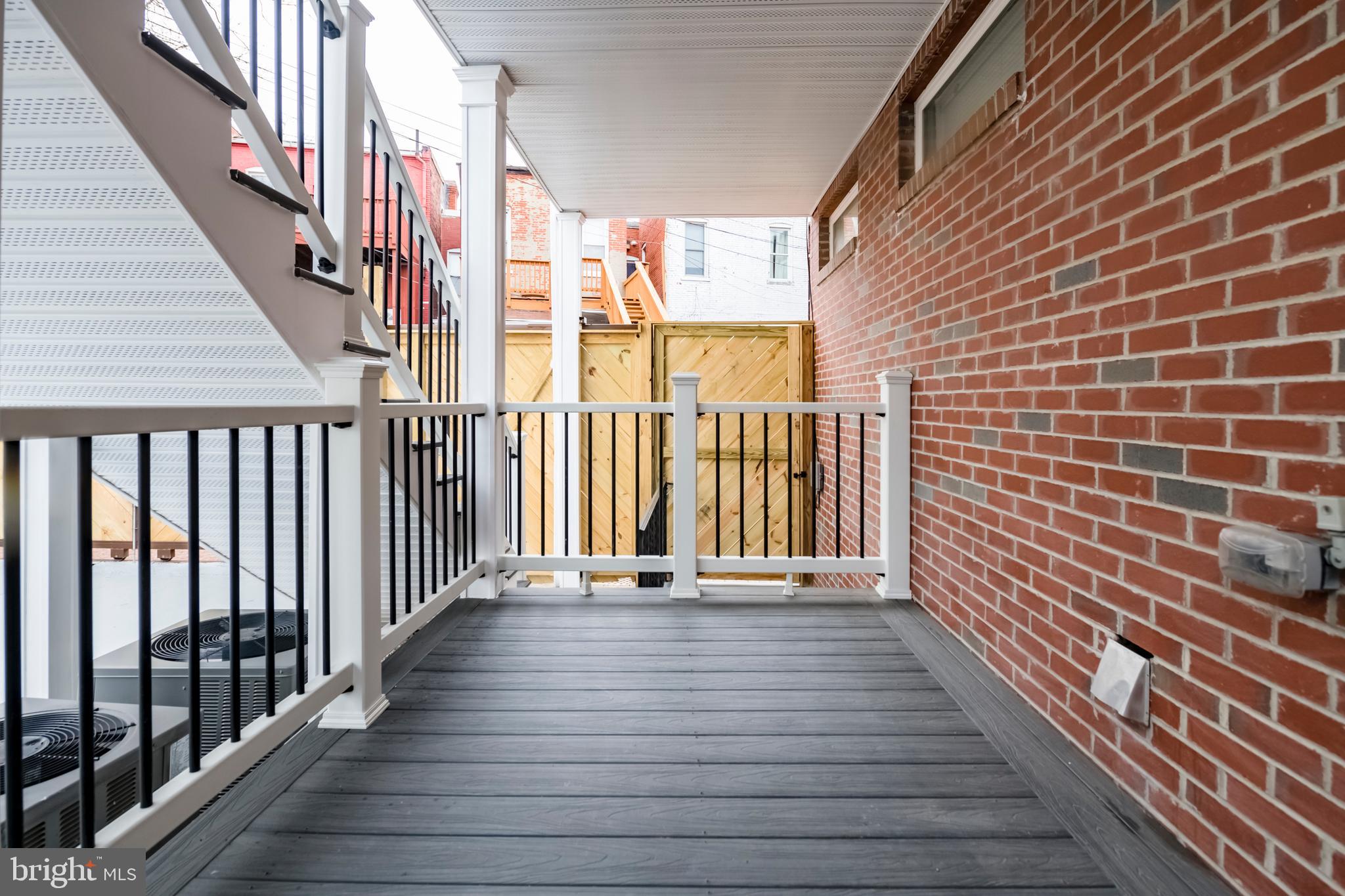 218 Morgan St NW #2