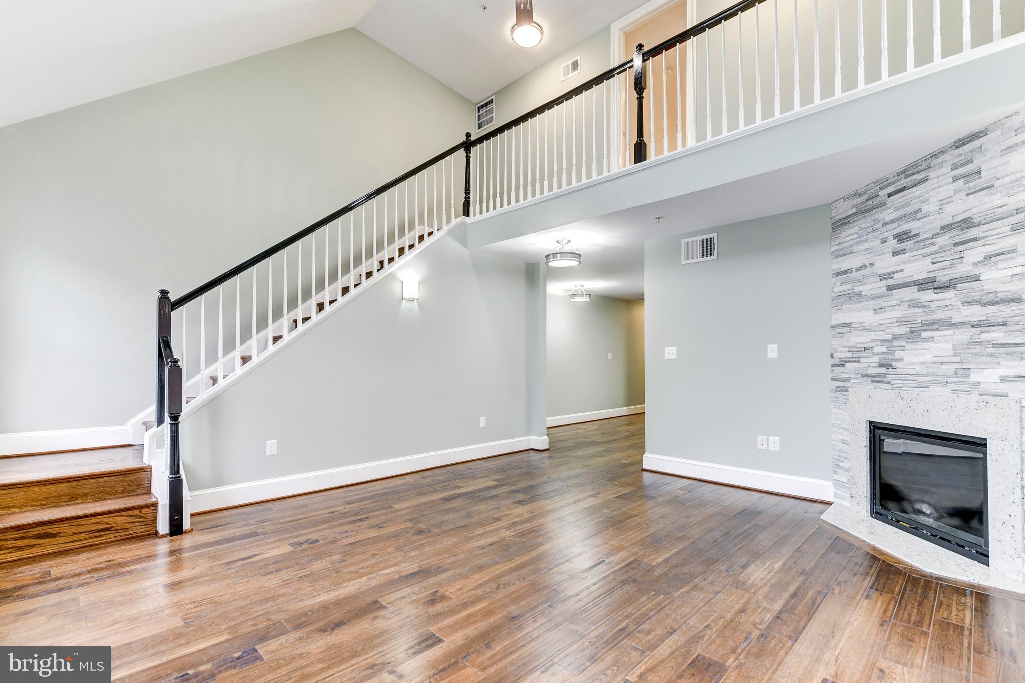 218 Morgan St NW #2