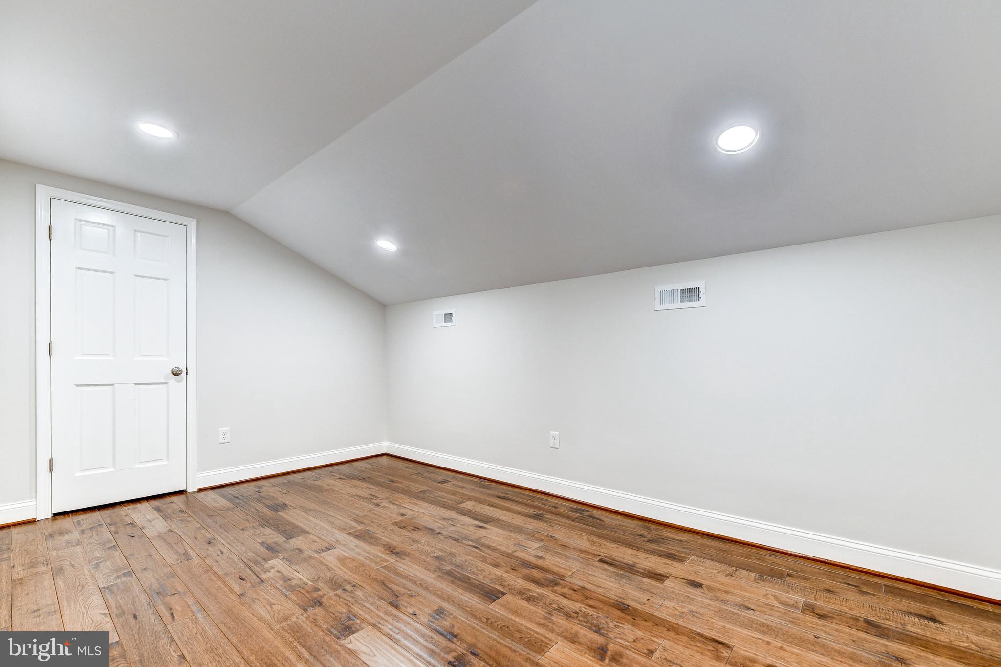 218 Morgan St NW #2