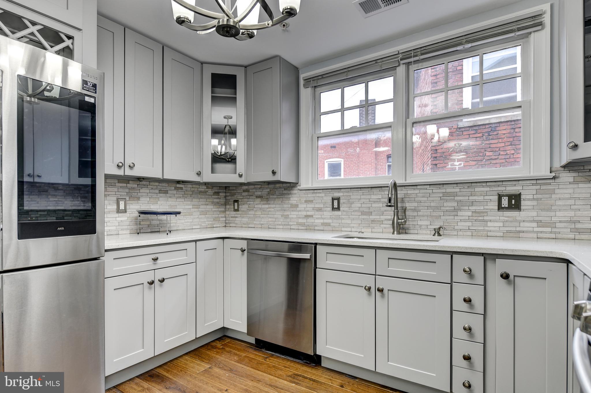 218 Morgan St NW #2