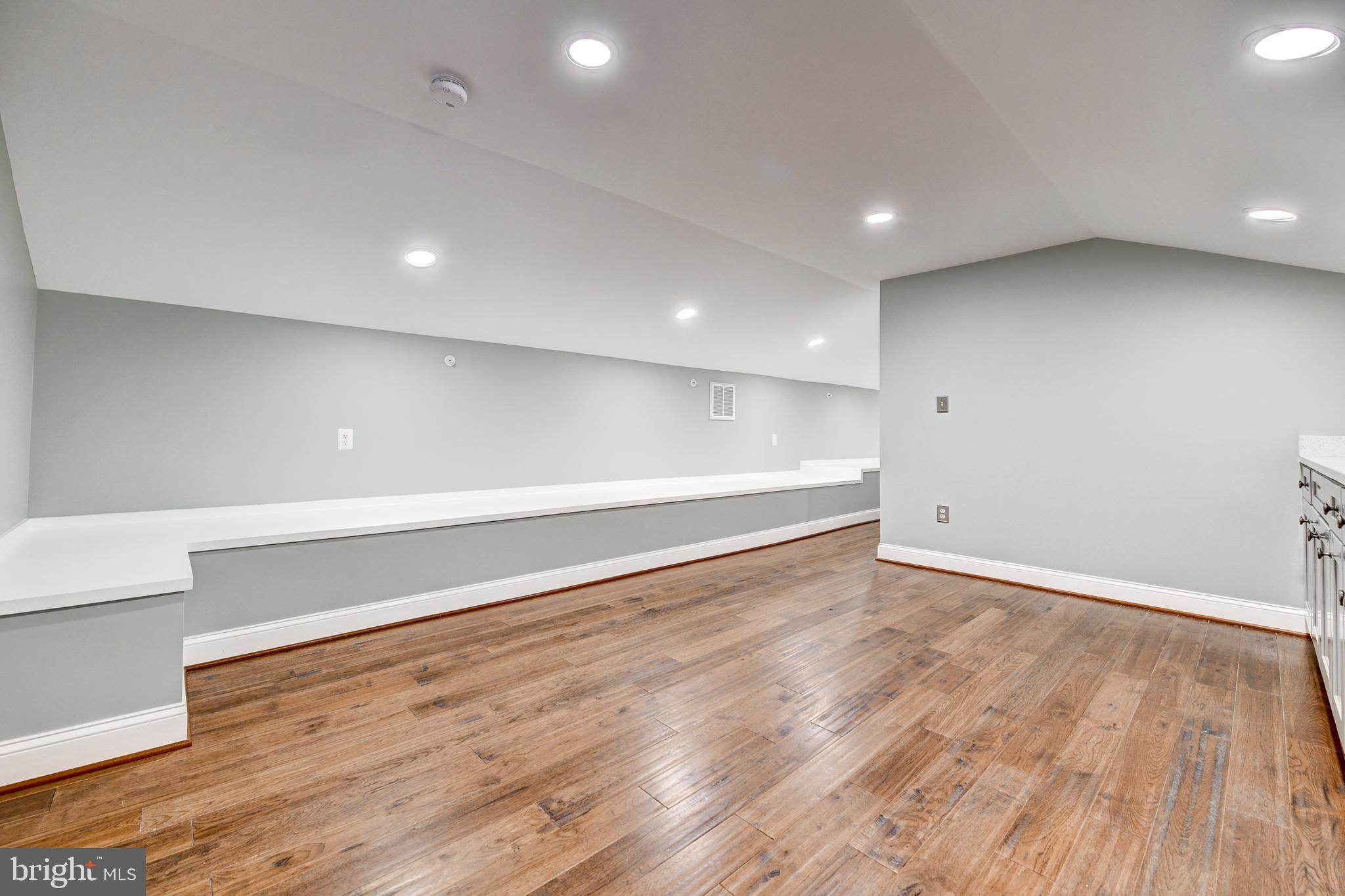 218 Morgan St NW #2