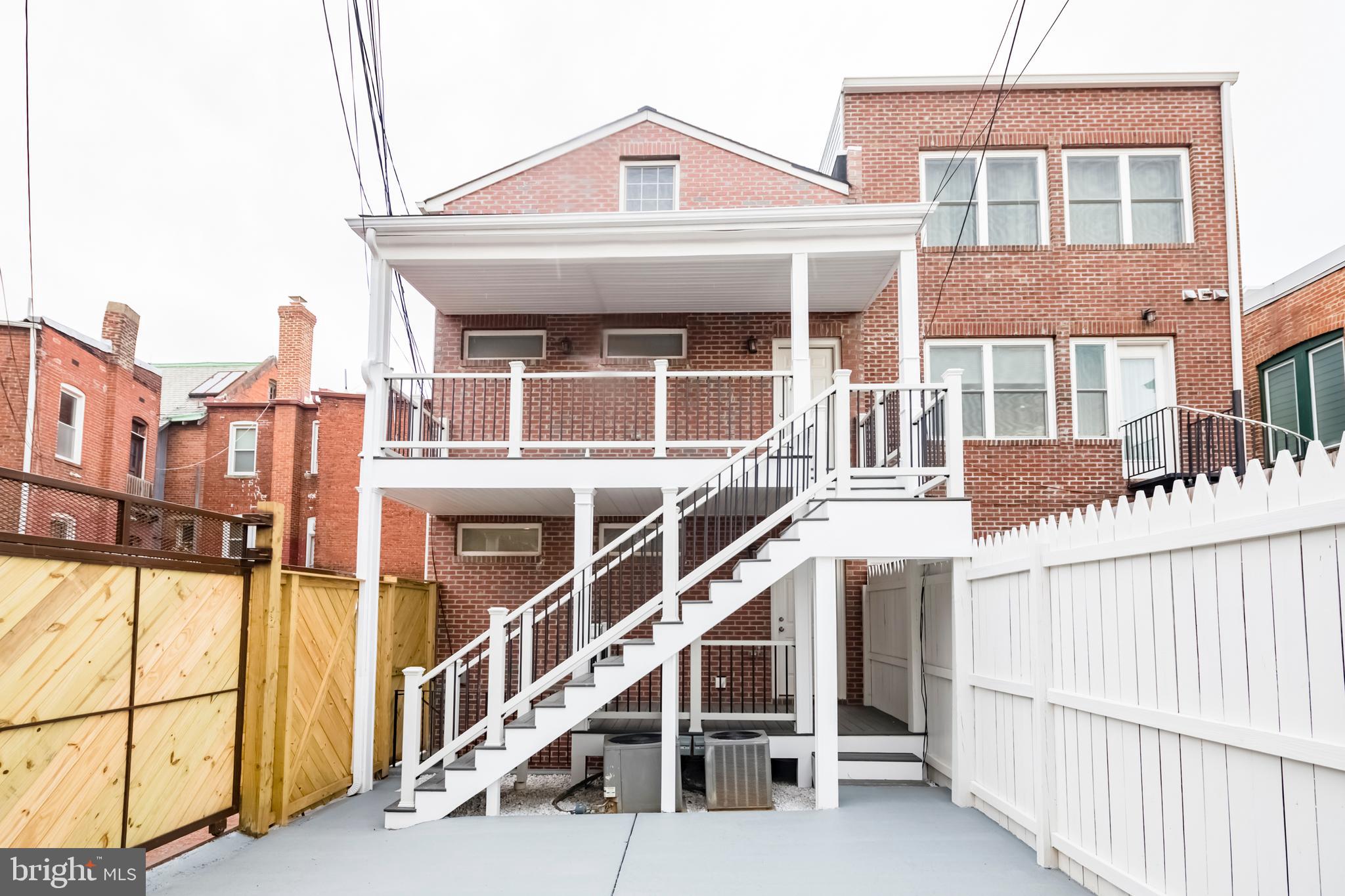 218 Morgan St NW #2