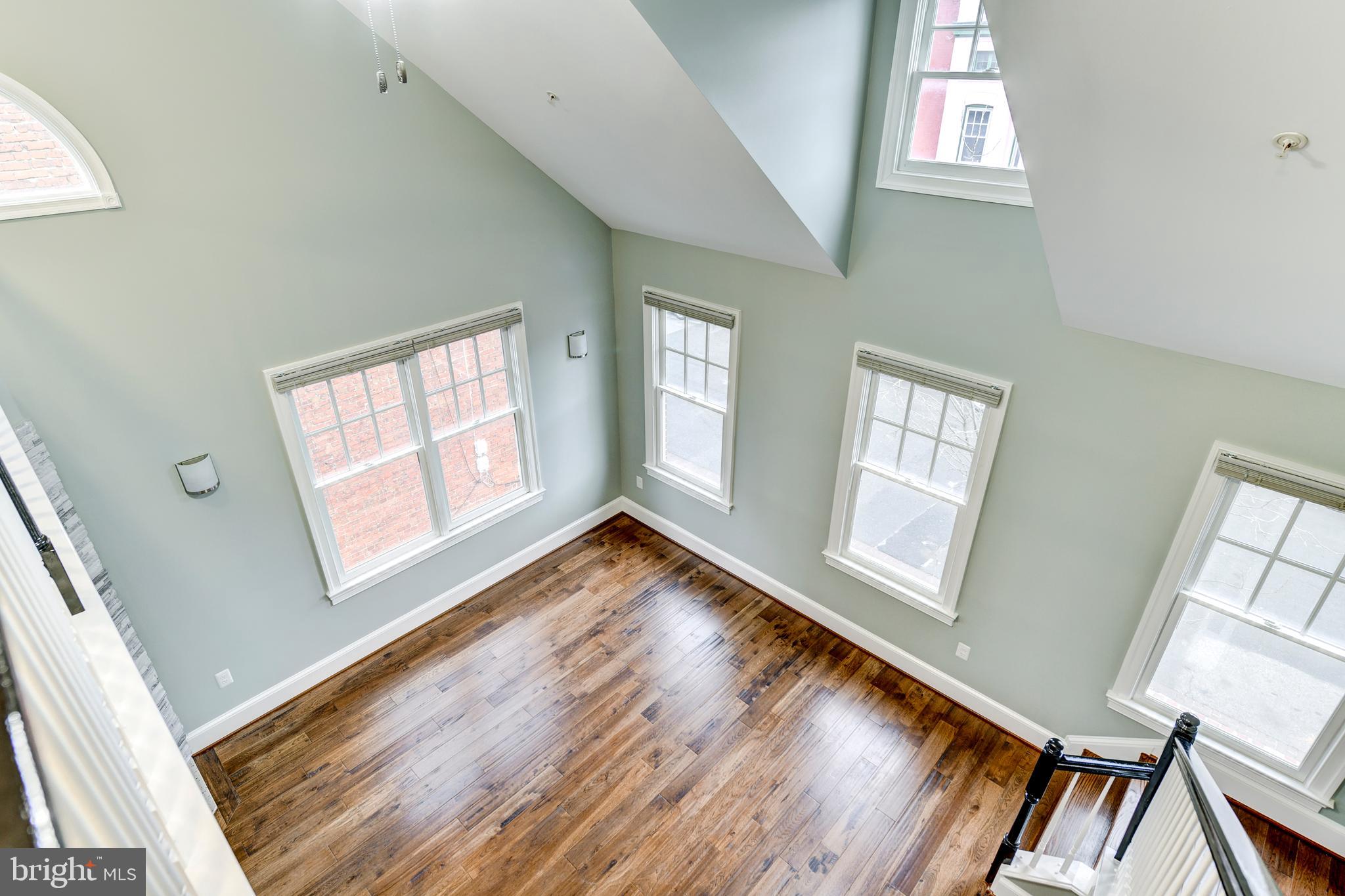 218 Morgan St NW #2