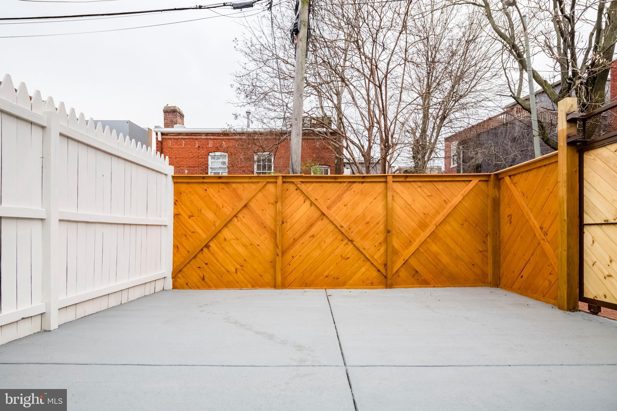 218 Morgan St NW #2