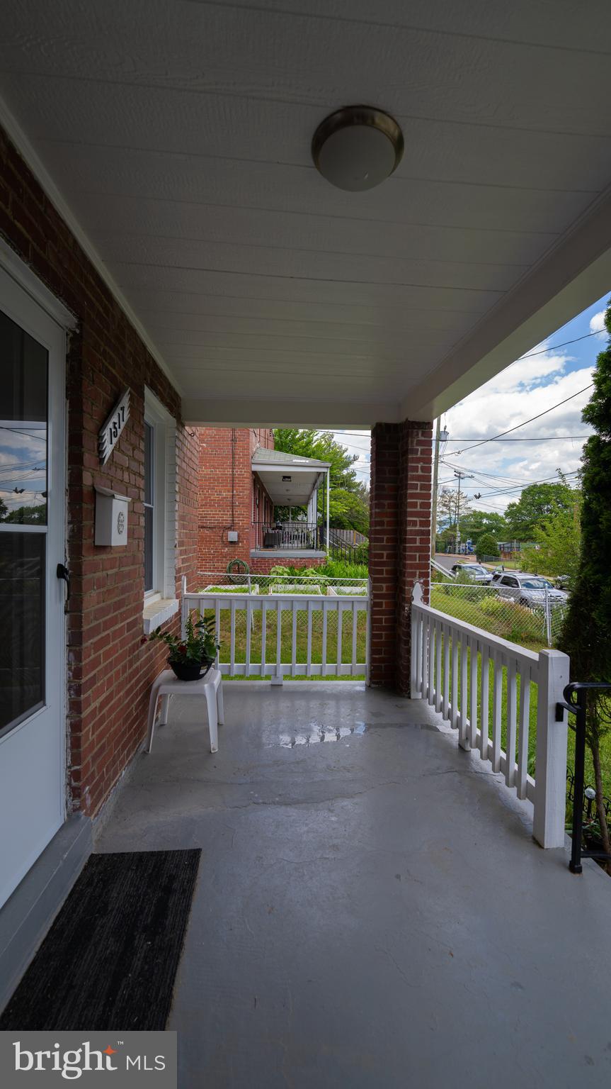 1517 FORT DAVIS STREET SE