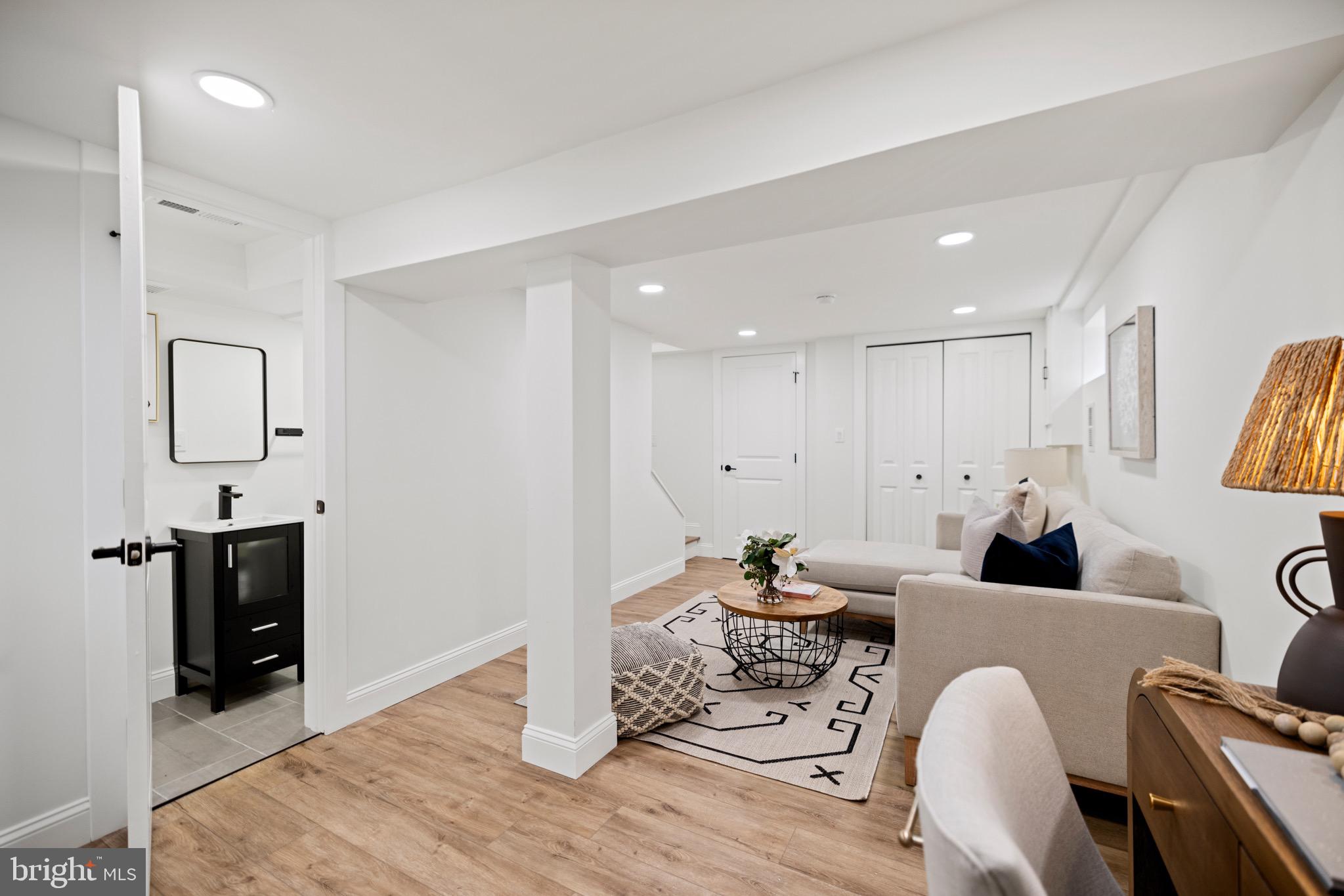 5104 JUST STREET NE