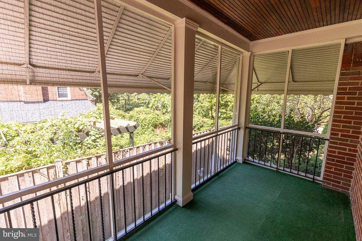 103 RITTENHOUSE STREET NE