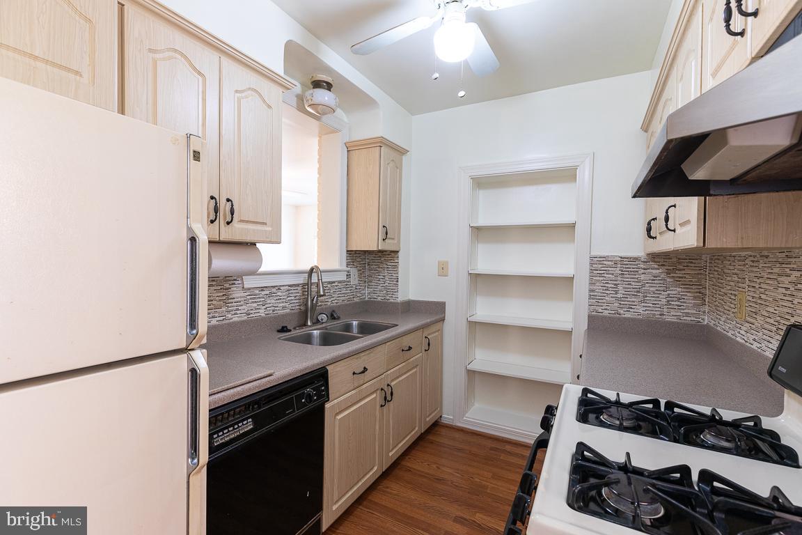 103 RITTENHOUSE STREET NE
