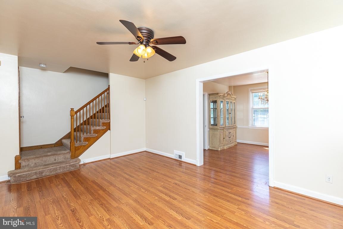 103 RITTENHOUSE STREET NE
