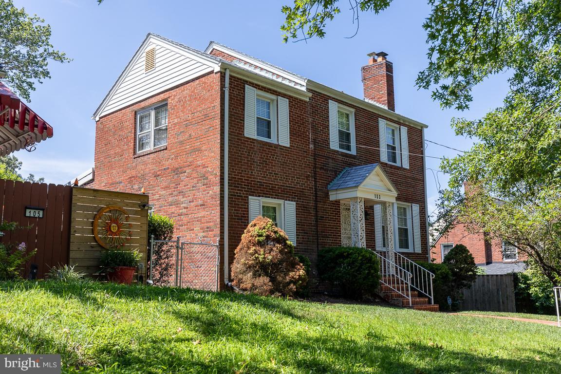 103 RITTENHOUSE STREET NE