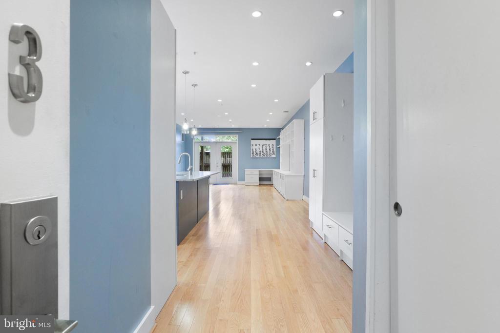 610 NEWTON PLACE NW 3