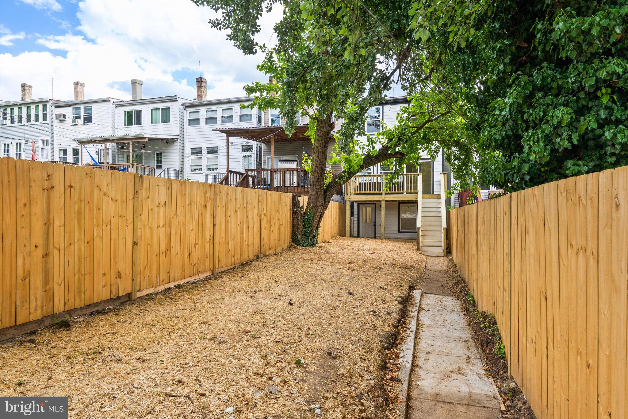 431 BUCHANAN STREET NW