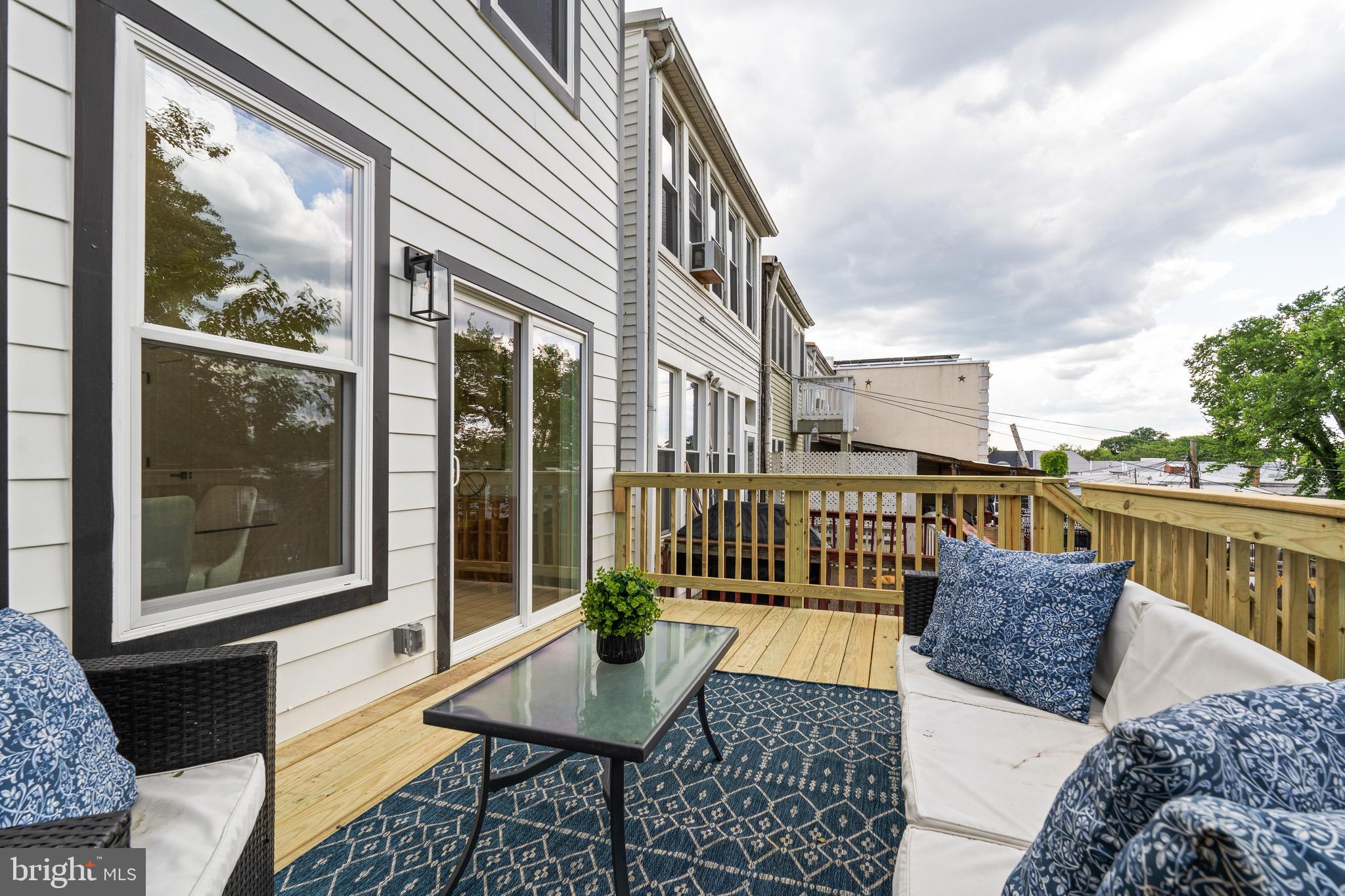 431 BUCHANAN STREET NW