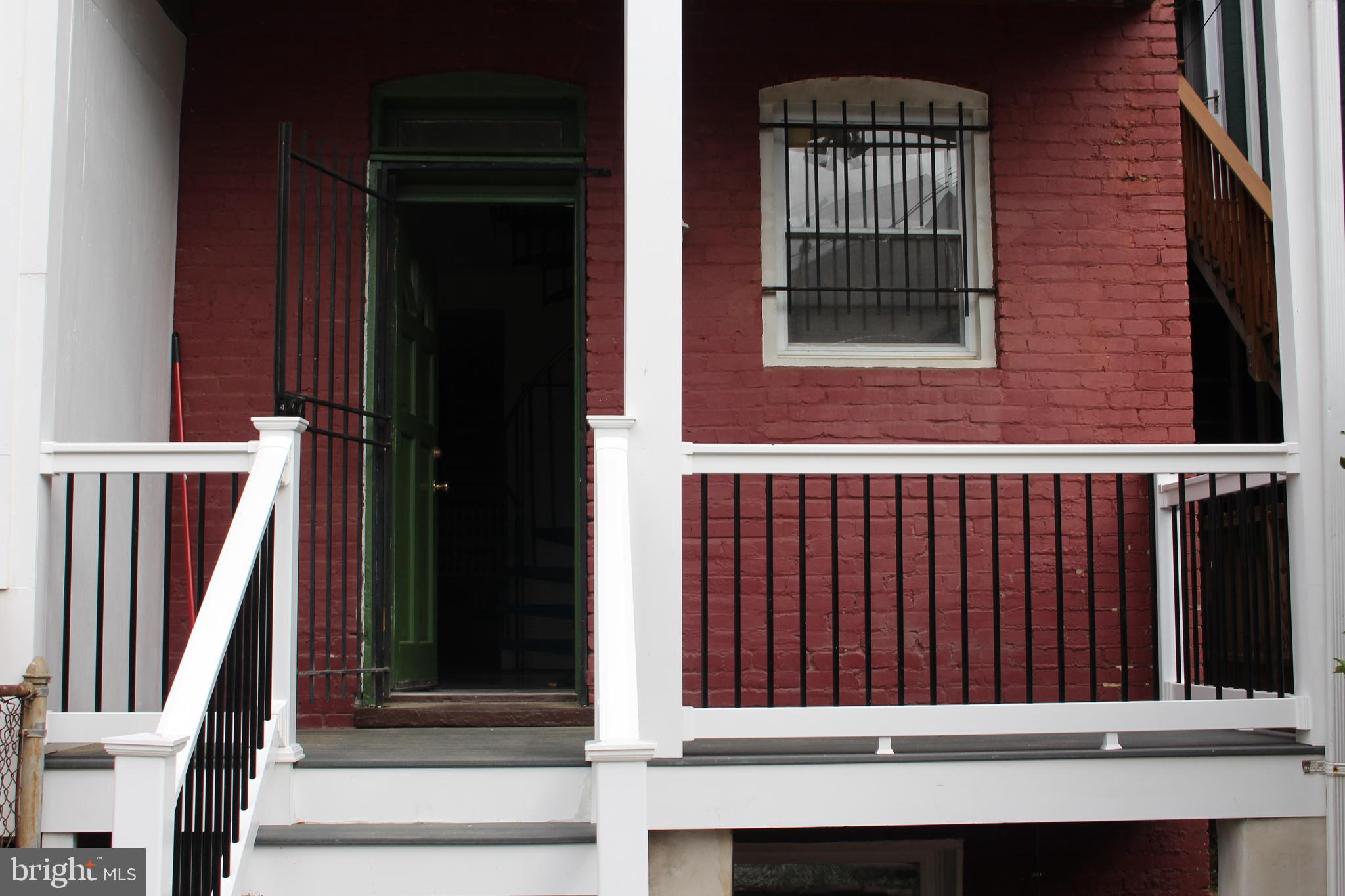 24 RHODE ISLAND AVENUE NW