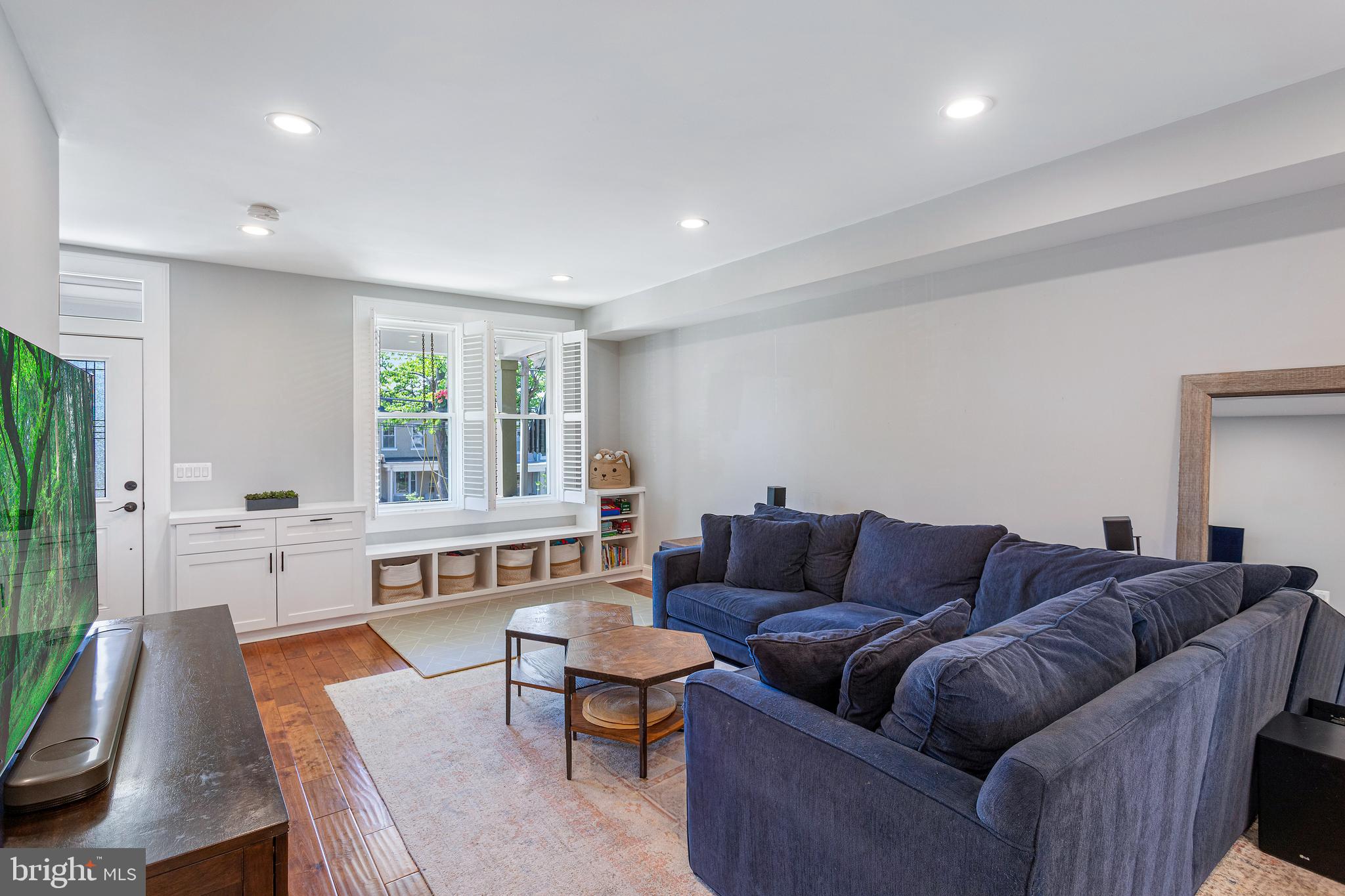 315 UPSHUR STREET NW