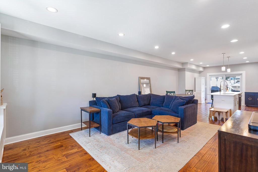 315 UPSHUR STREET NW