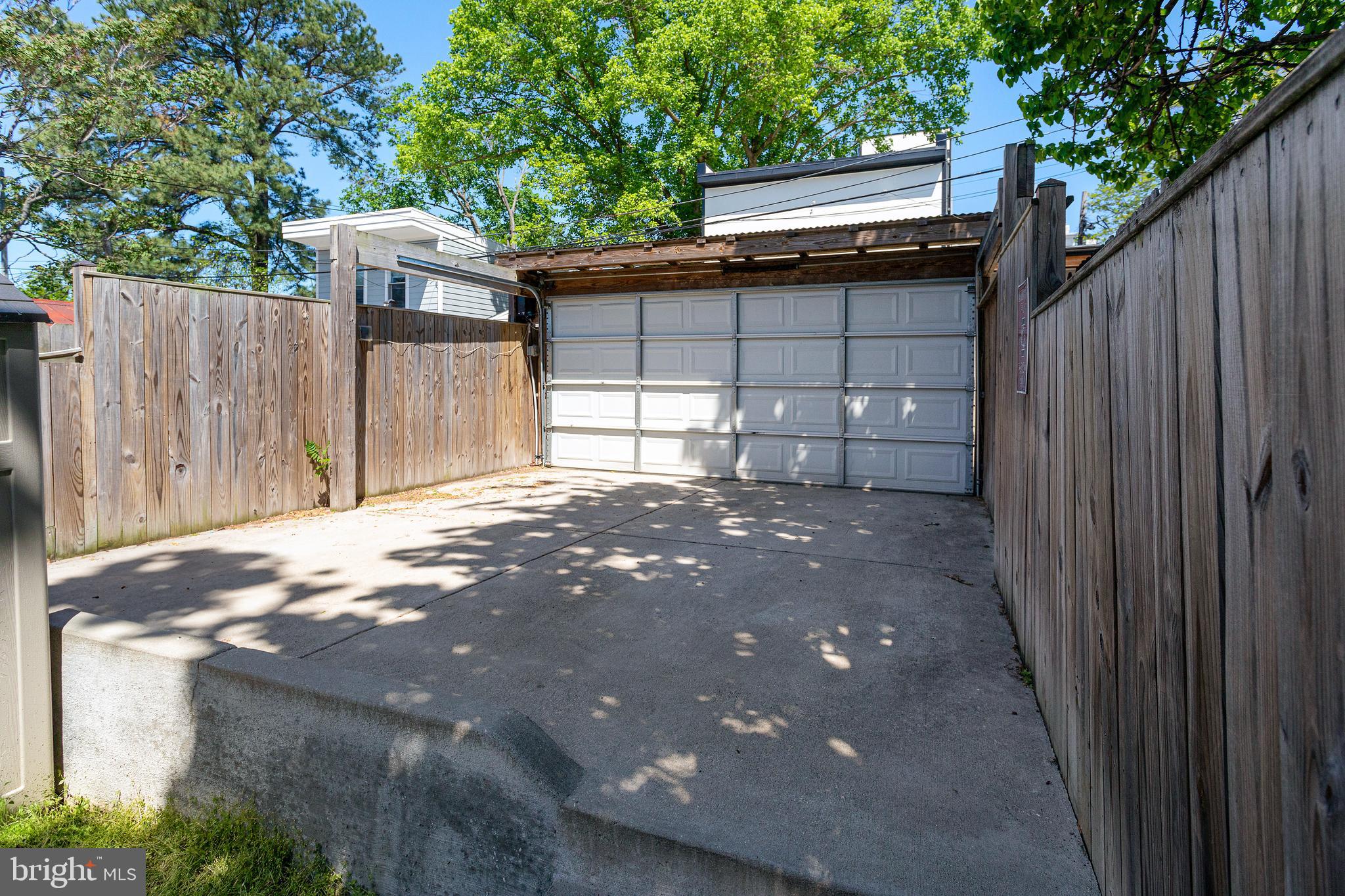 315 UPSHUR STREET NW