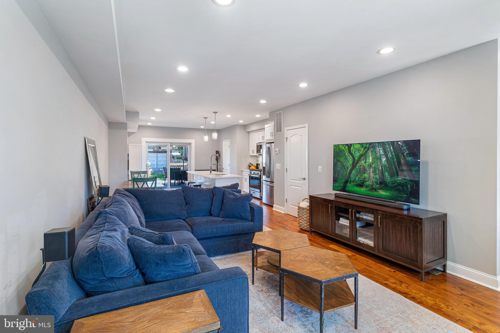 315 UPSHUR STREET NW