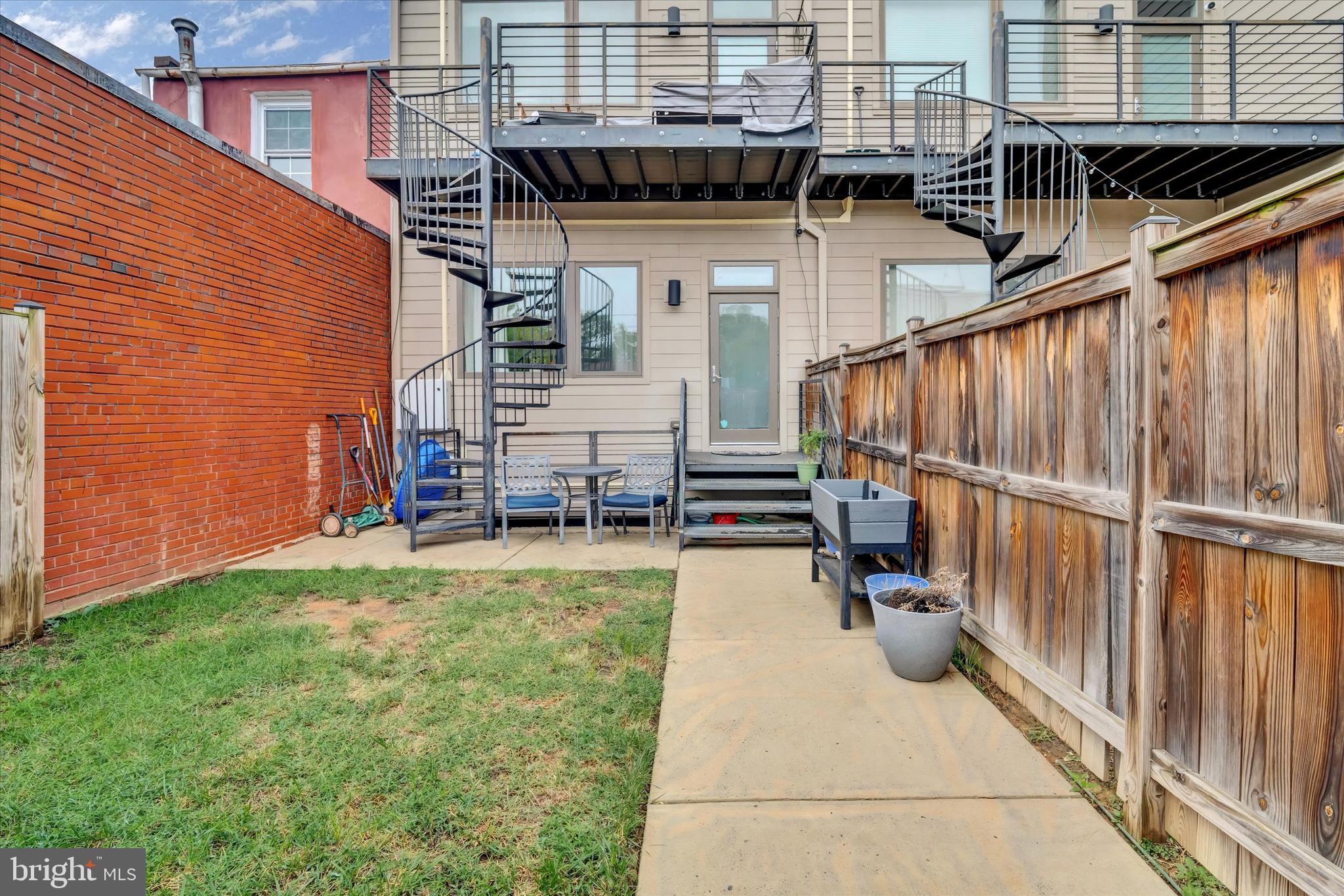 3225 SHERMAN AVENUE NW 1