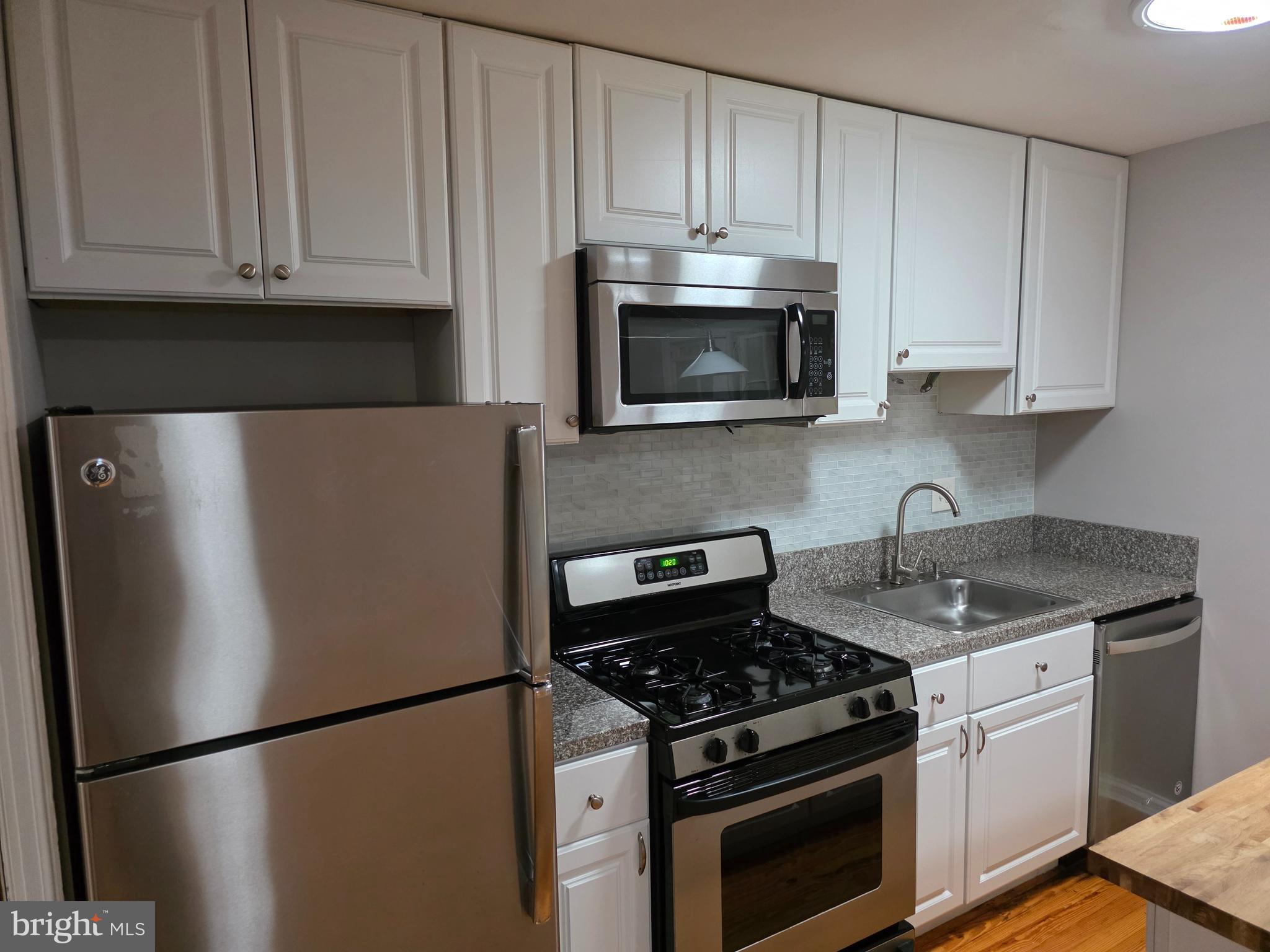 4708 3RD PLACE NW 4