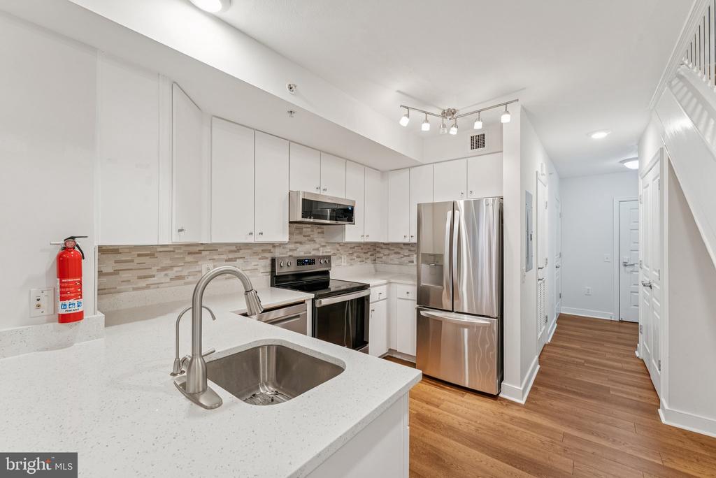 616 E STREET NW 455