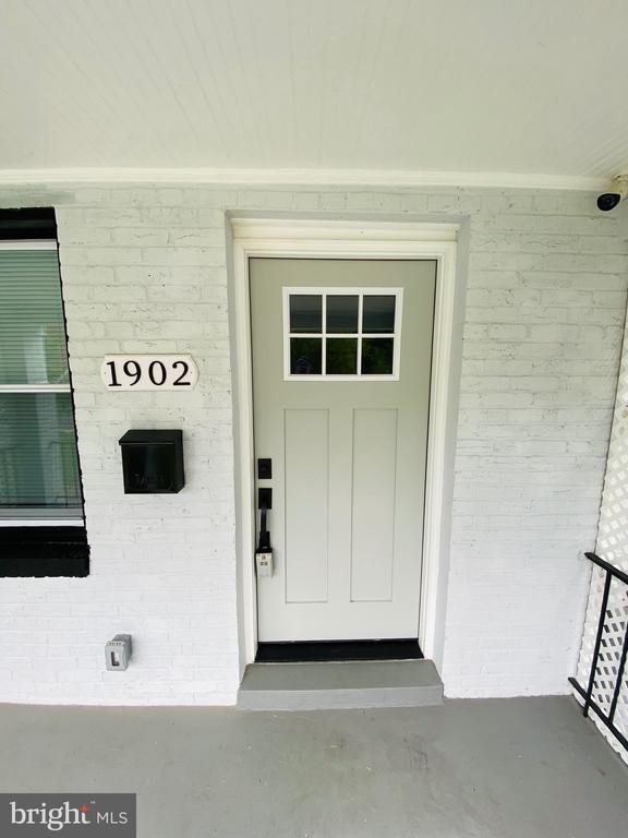 1902 GOOD HOPE ROAD SE