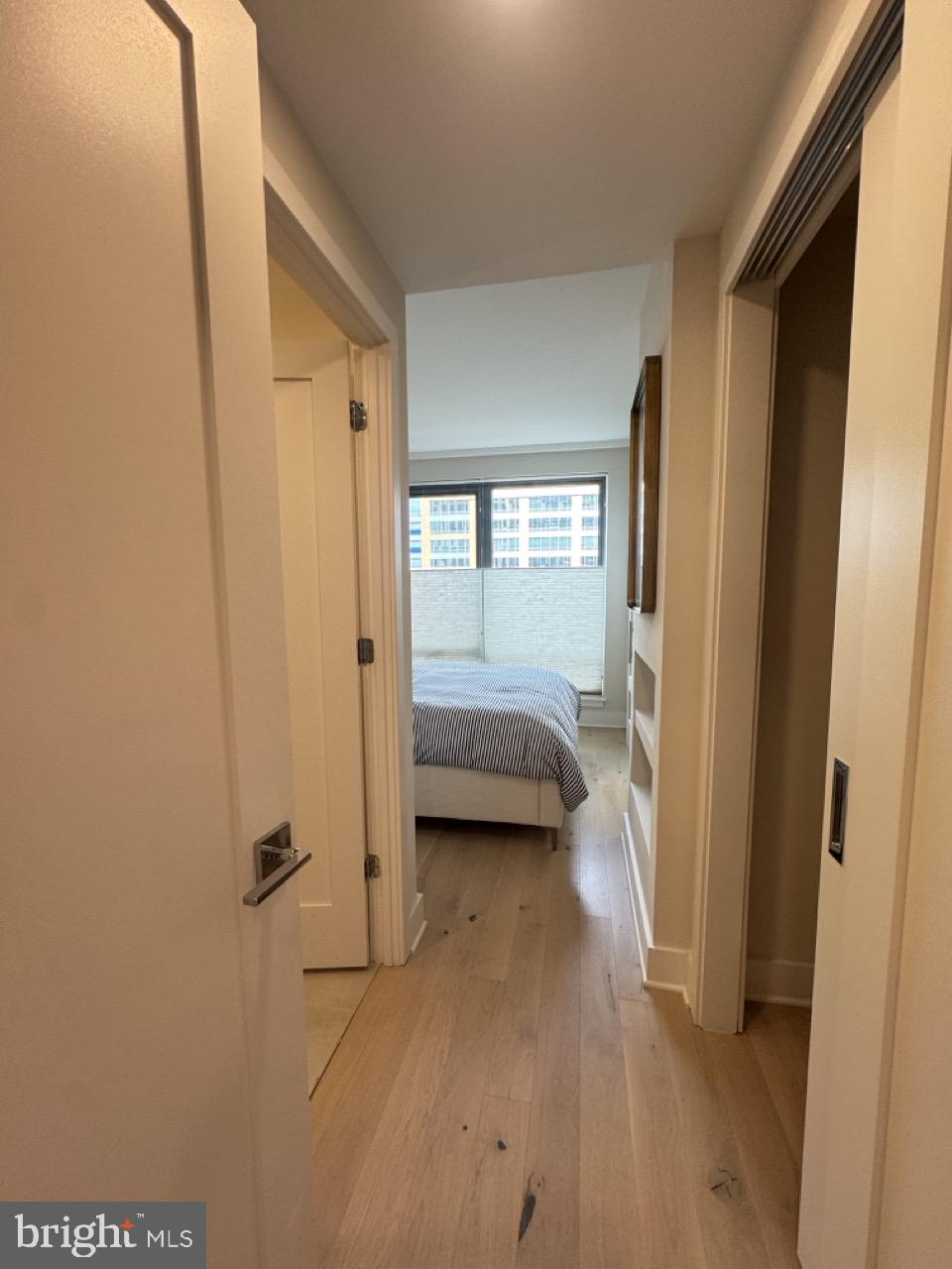 1211 VAN STREET SE TH-1H