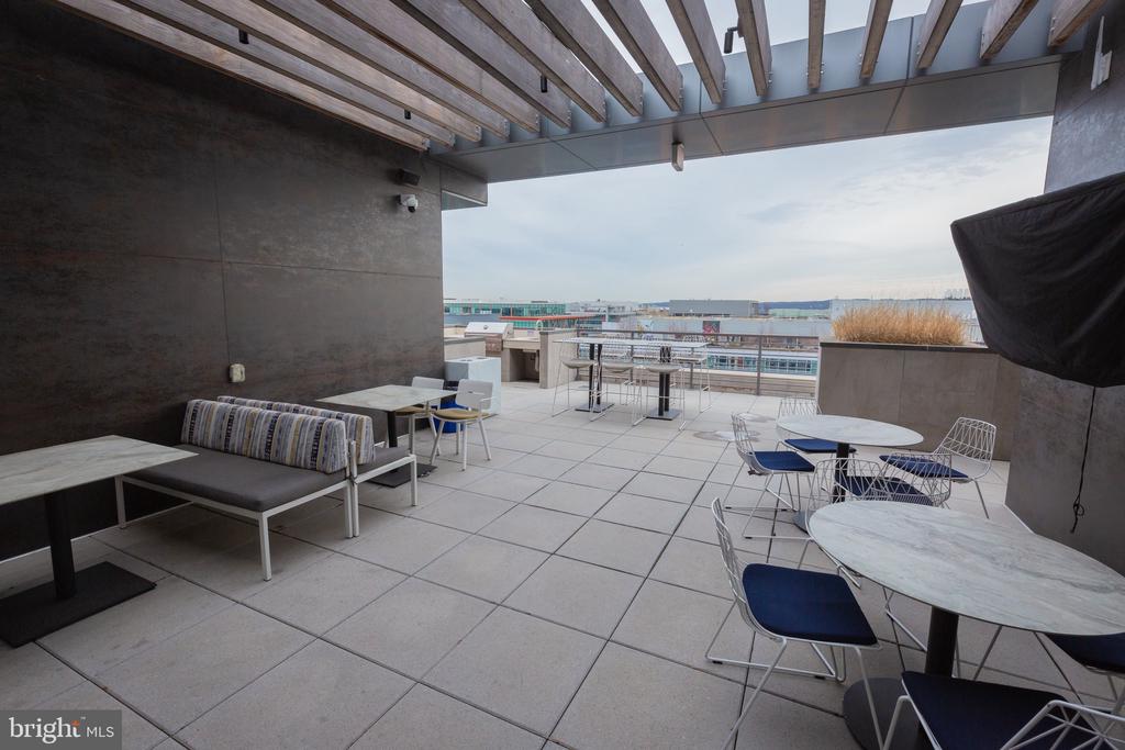 1211 VAN STREET SE TH-1H