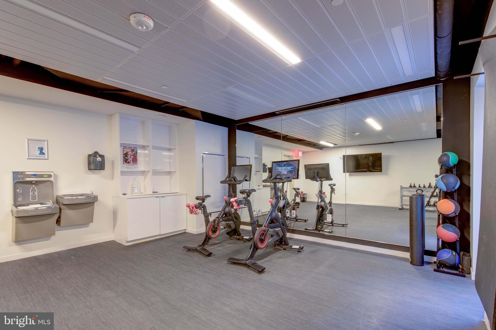 1211 VAN STREET SE TH-1H