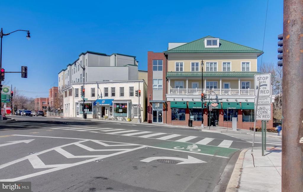 304 ASPEN STREET NW Unit: 204