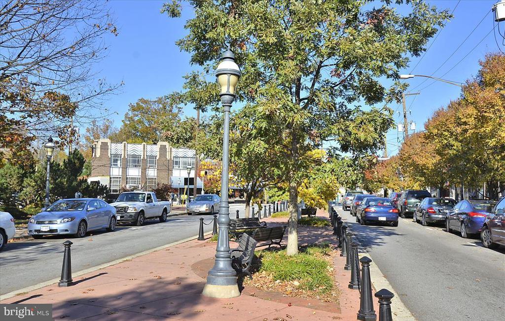 304 ASPEN STREET NW Unit: 204