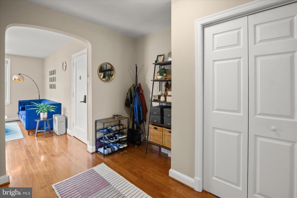 304 ASPEN STREET NW Unit: 204