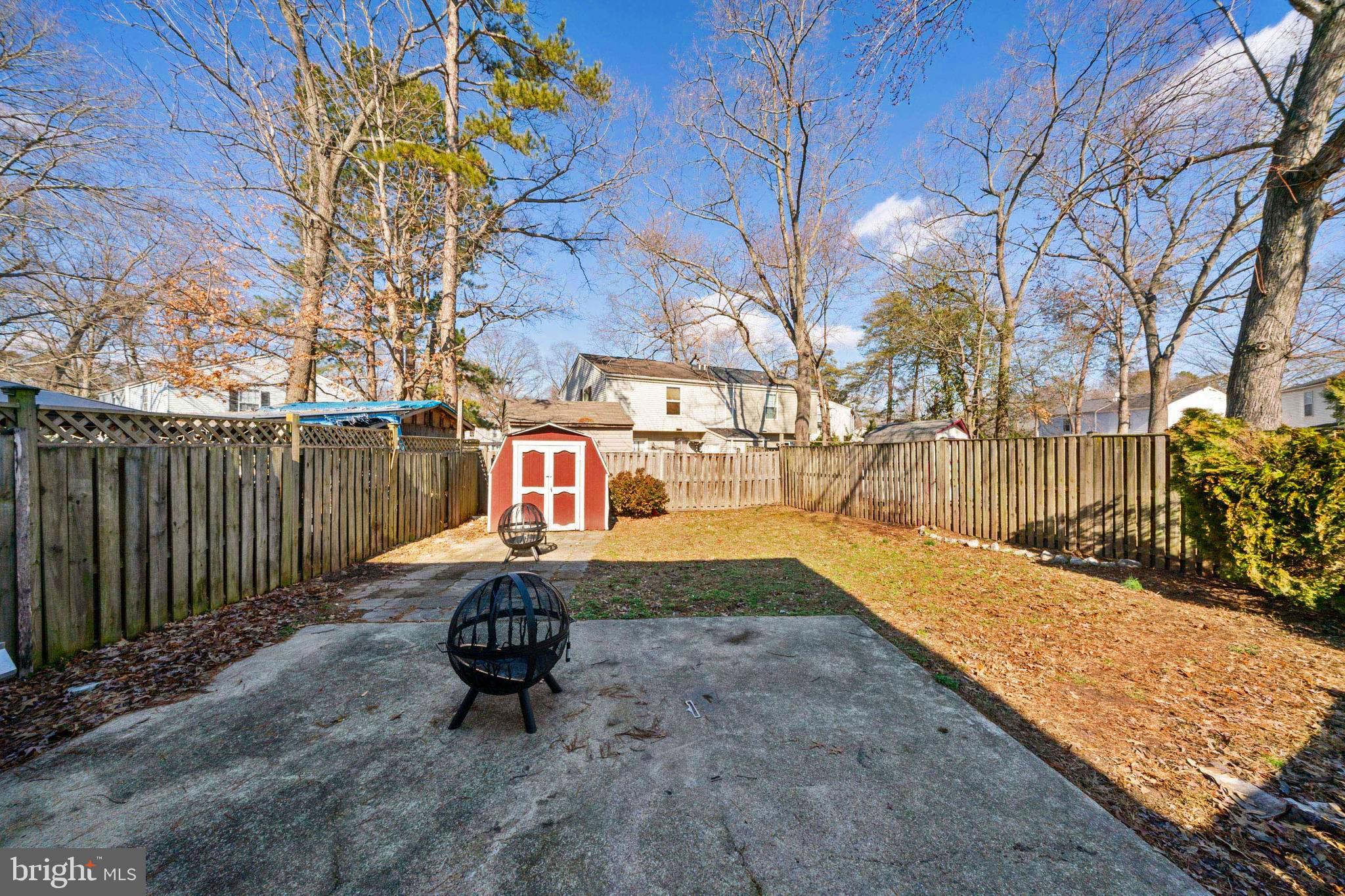 4811 UNDERWOOD COURT