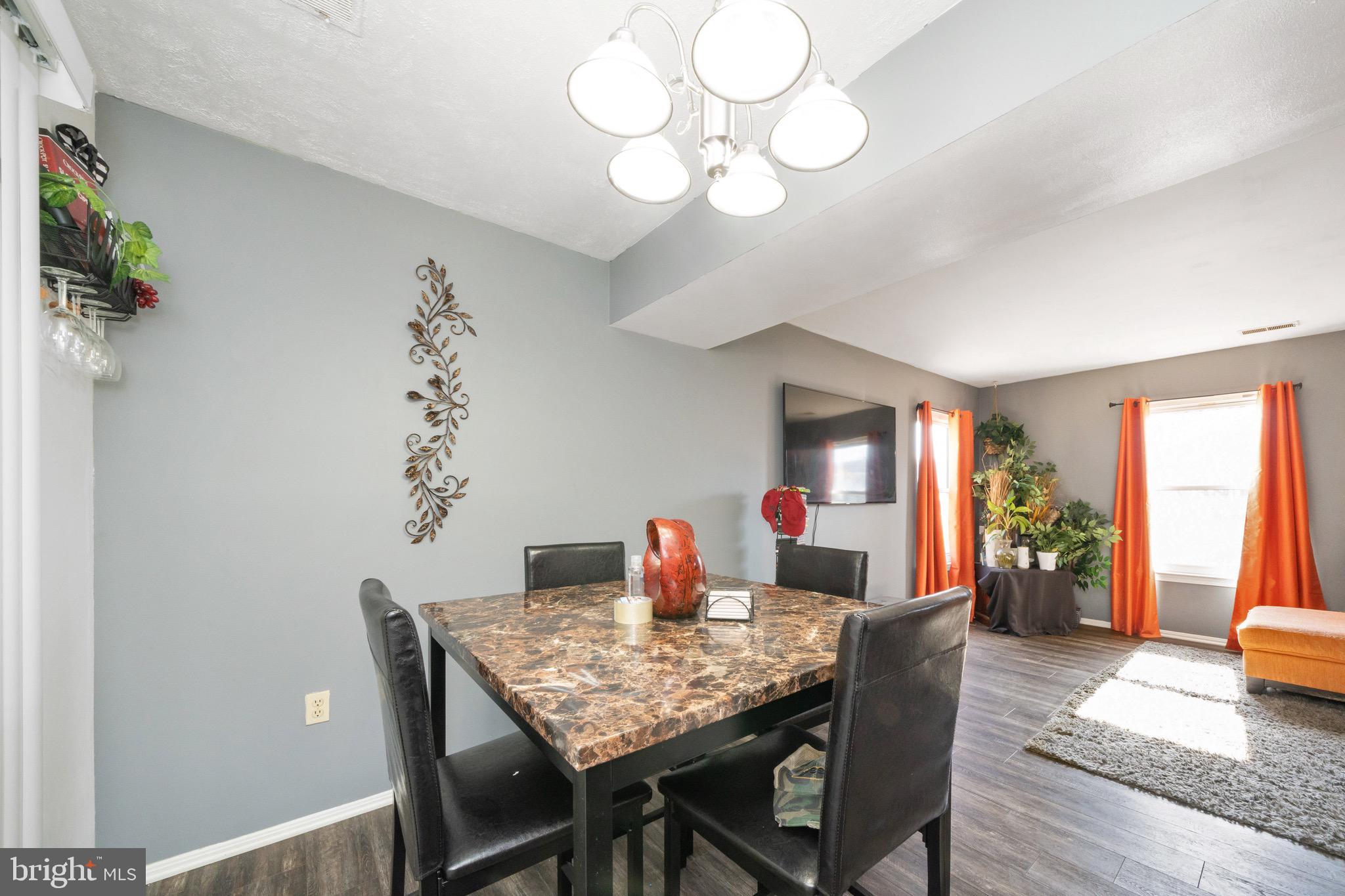 4811 UNDERWOOD COURT