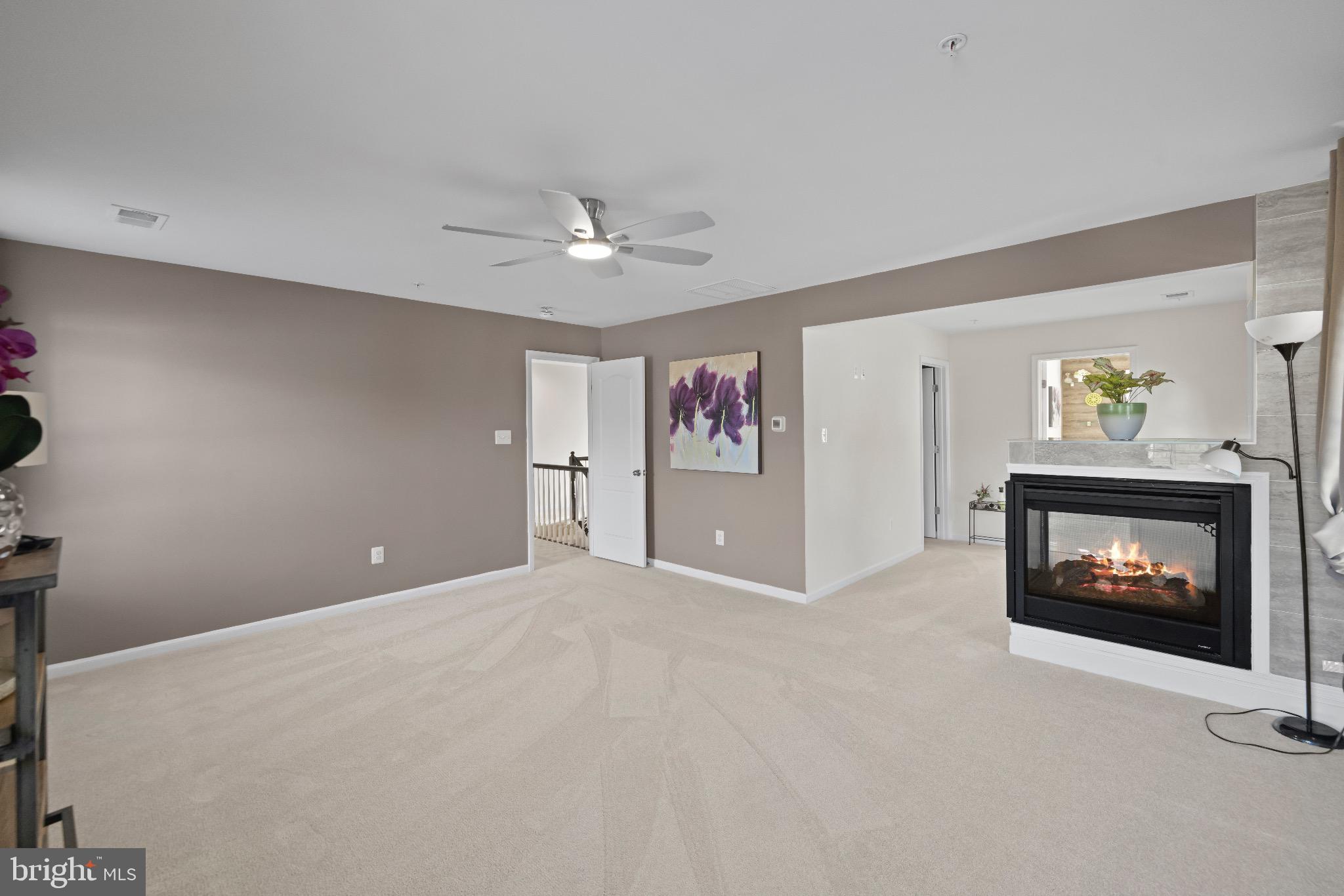 2920 KNIGHT CT