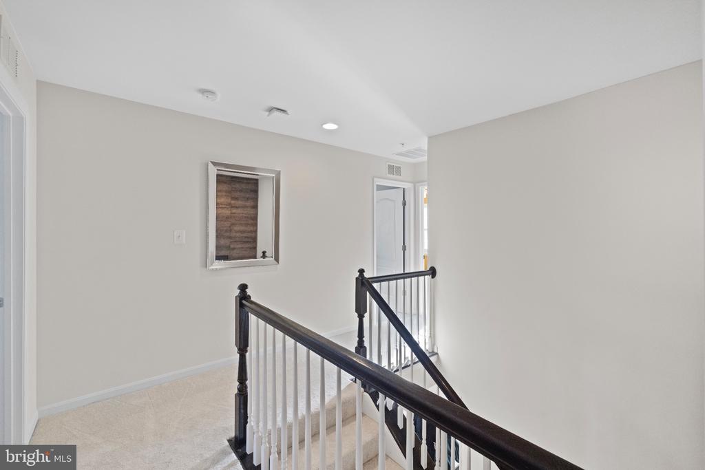 2920 KNIGHT CT