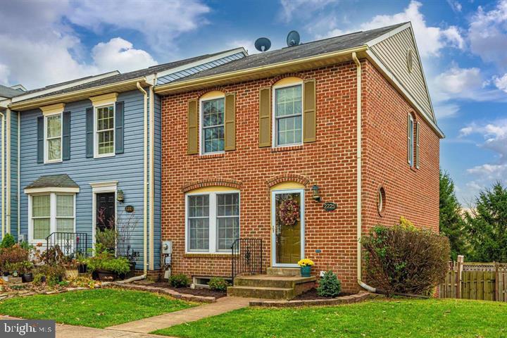 2225 E PALACE GREEN TERRACE Unit: B