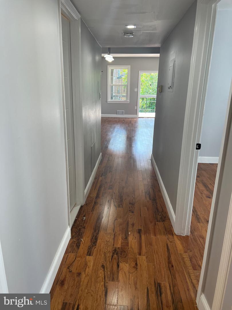 256 MANOR CIRCLE Unit: 101