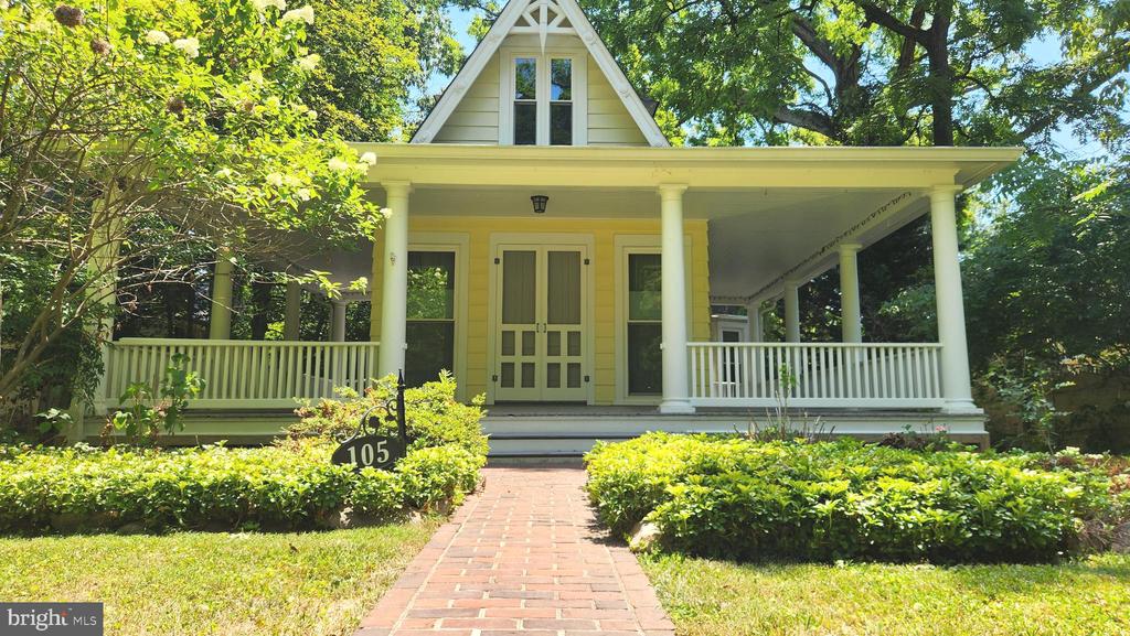 105 GROVE AVENUE