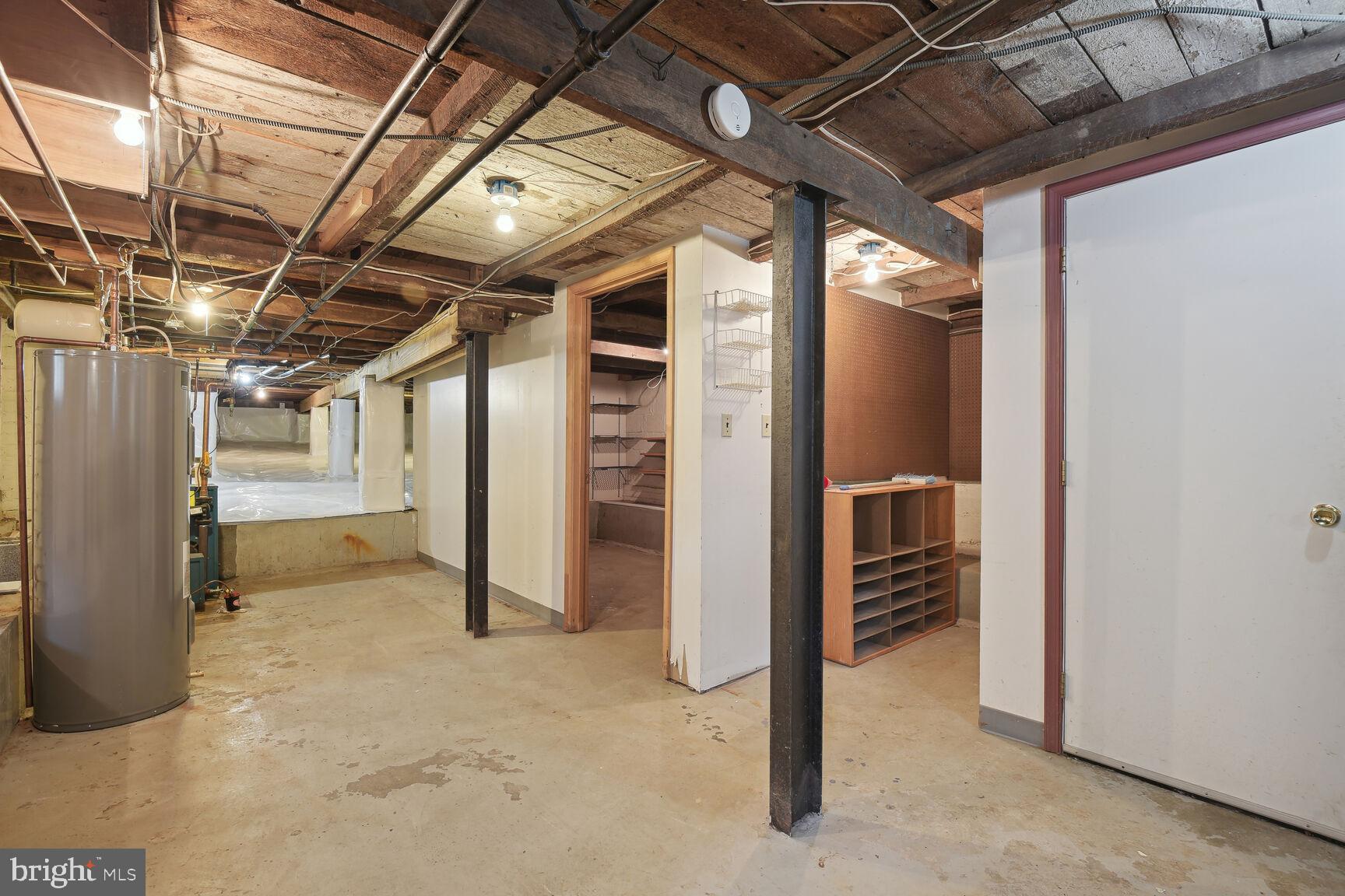 105 GROVE AVENUE